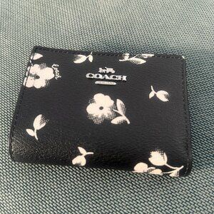 coach Bifold Wallet With Floral Print cp427